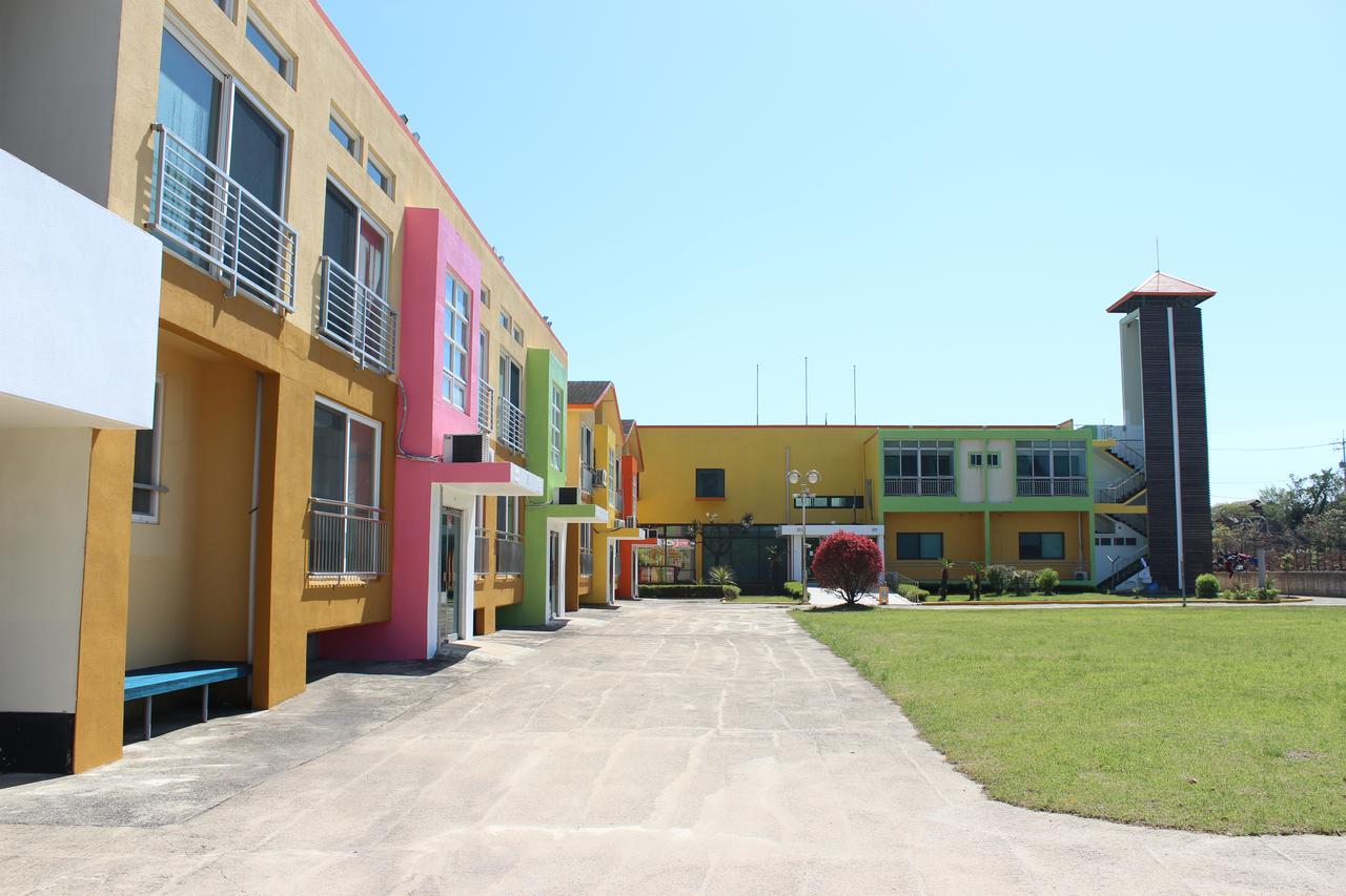 Geomunoreum Hostel Jeju Extérieur photo